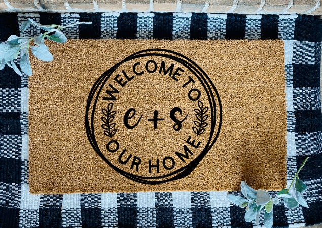 Bienvenido a nuestro hogar tapete de puerta personalizado